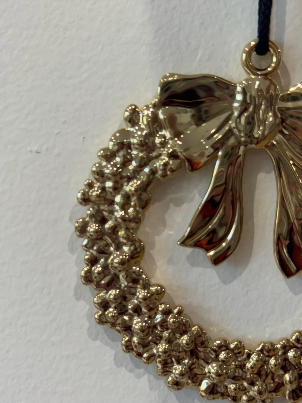 Gold Tone Ribbon Christmas Wreath Metal Ornament Karen Blixens Jul Elegant
